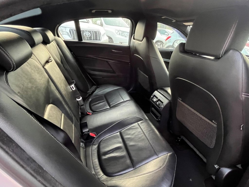 Used Jaguar XE 2016 for sale - 76686172: Photo 29