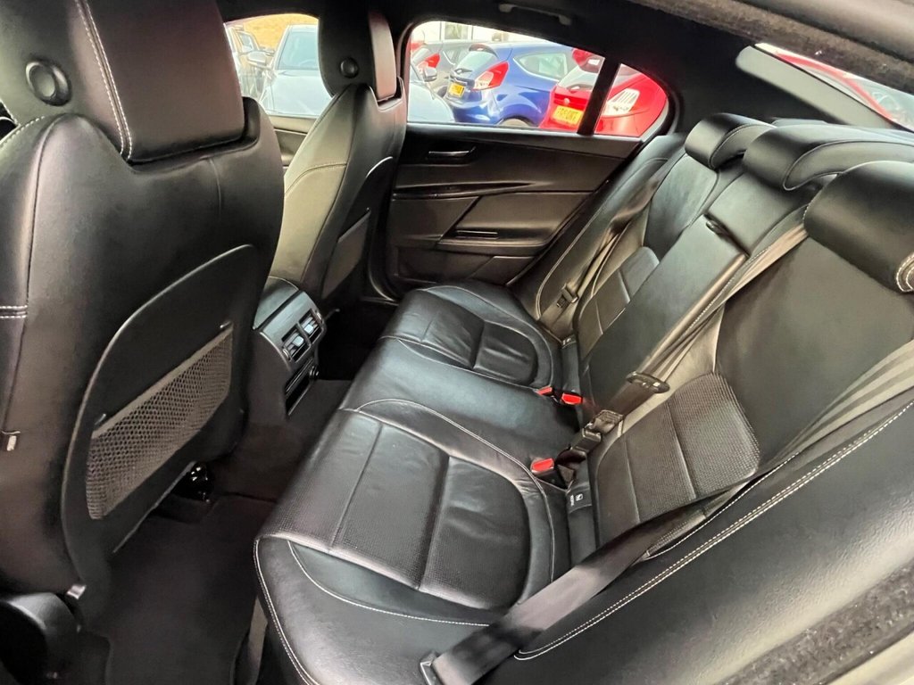 Used Jaguar XE 2016 for sale - 76686172: Photo 30