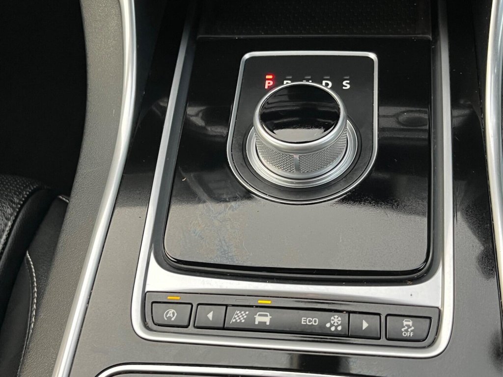 Used Jaguar XE 2016 for sale - 76686172: Photo 35