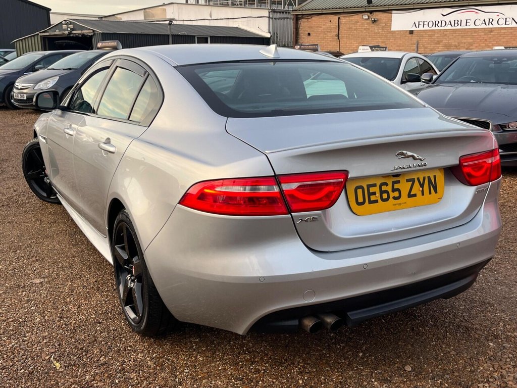 Used Jaguar XE 2016 for sale - 76686172: Photo 4