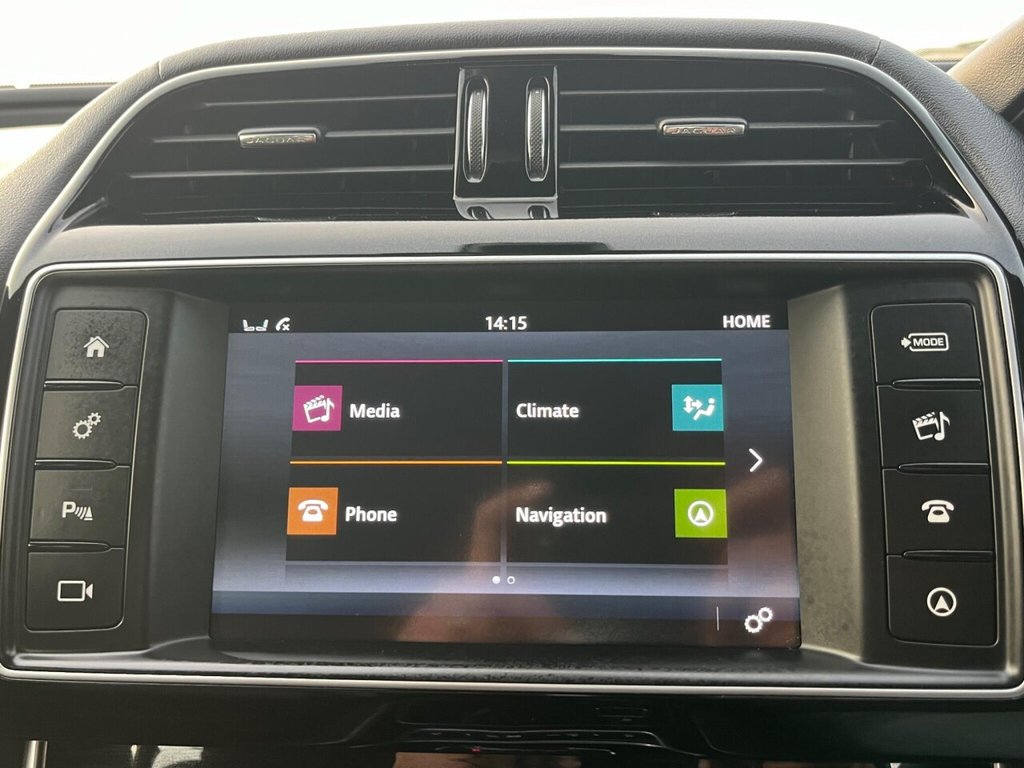 Used Jaguar XE 2016 for sale - 76686172: Photo 41