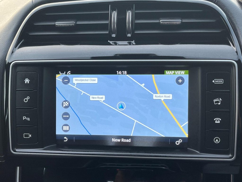 Used Jaguar XE 2016 for sale - 76686172: Photo 43