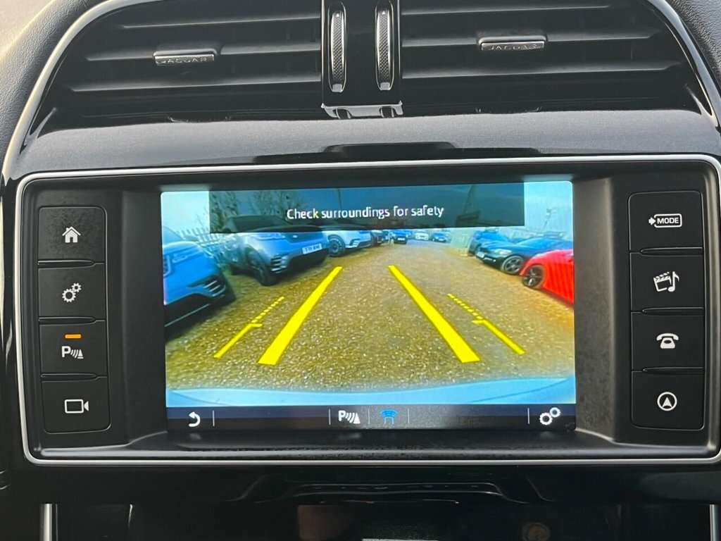 Used Jaguar XE 2016 for sale - 76686172: Photo 44