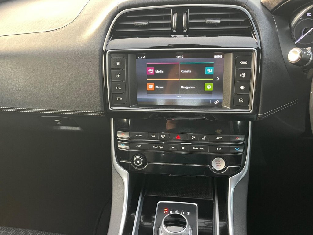 Used Jaguar XE 2016 for sale - 76686172: Photo 45