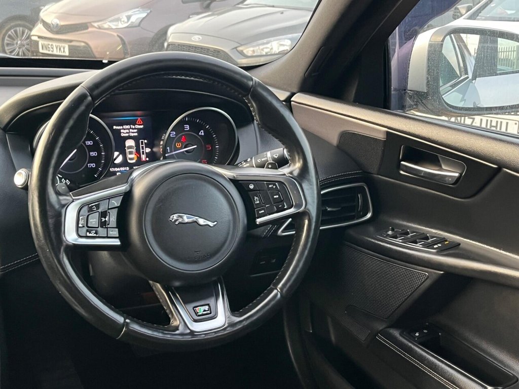 Used Jaguar XE 2016 for sale - 76686172: Photo 48