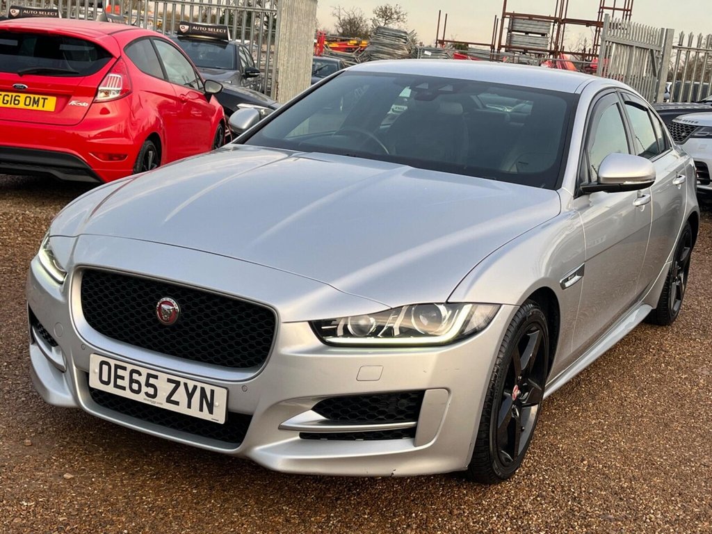Used Jaguar XE 2016 for sale - 76686172: Photo 9