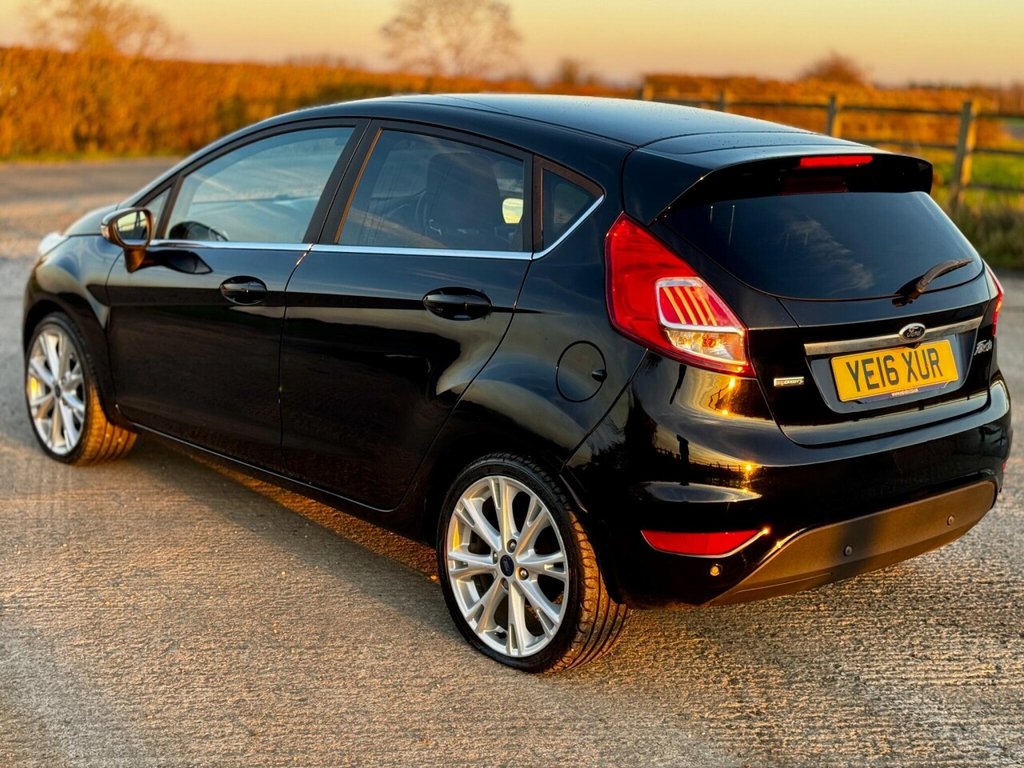 Used Ford Fiesta 2016 for sale - 76686278: Photo 4