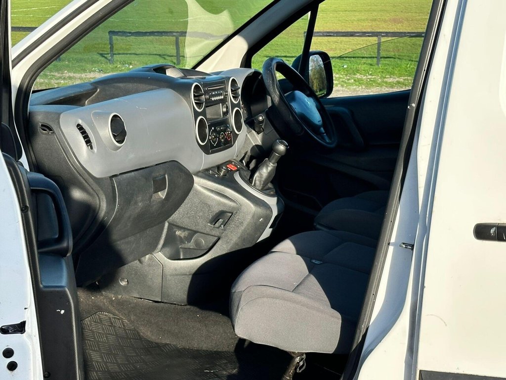 Used Ford Focus 2018 for sale - 77067550: Photo 14