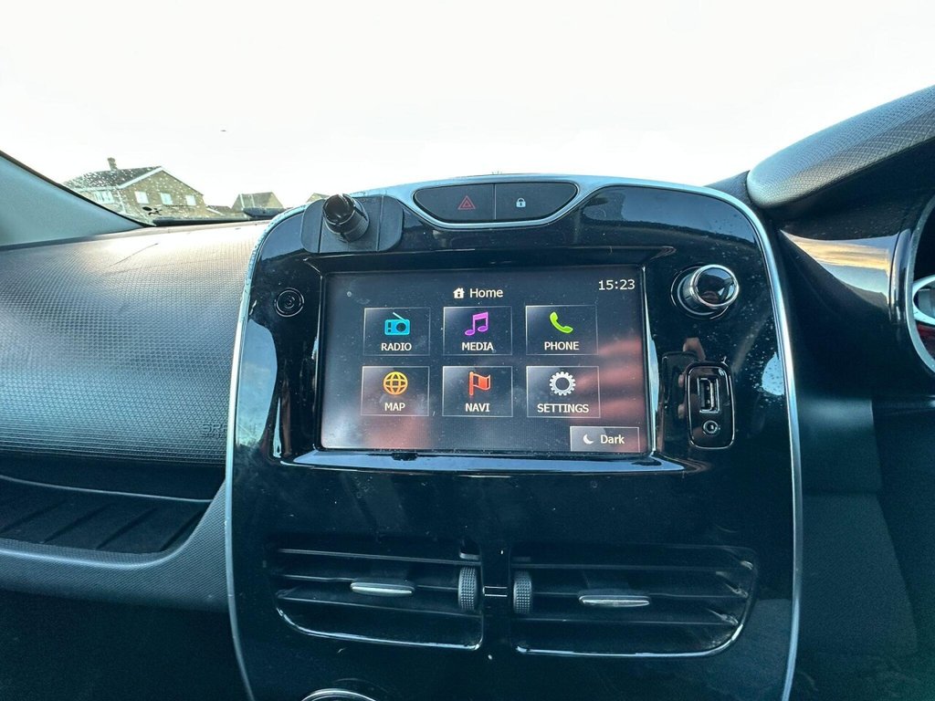 Used Renault Clio 2015 for sale - 77111162: Photo 26