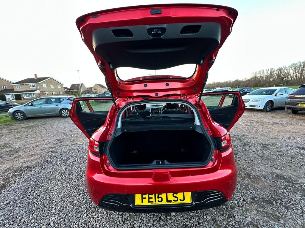 Used Renault Clio 2015 for sale - 77111162: Photo 31