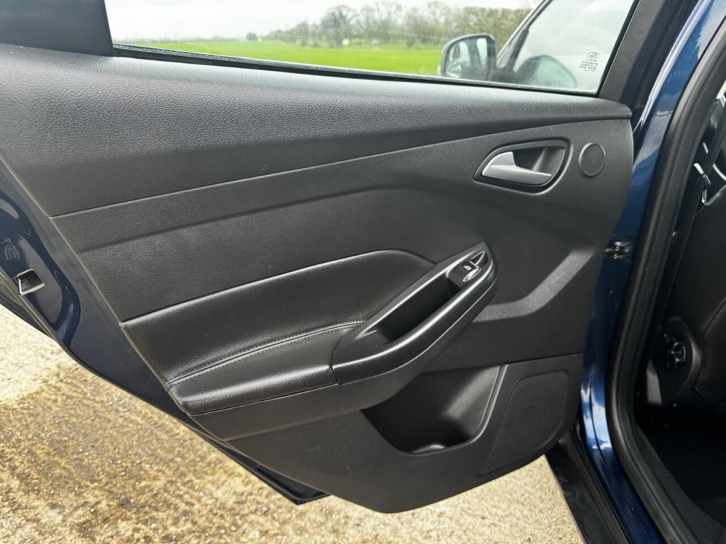 Used Ford Focus 2012 for sale - 77499394: Photo 47