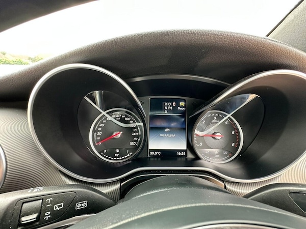 Used Mercedes-Benz V-Class 2017 for sale - 75727487: Photo 31