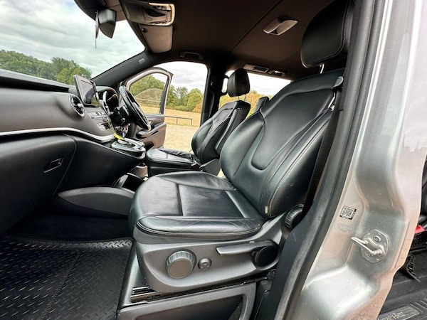 Used Mercedes-Benz V-Class 2017 for sale - 75727487: Photo 34