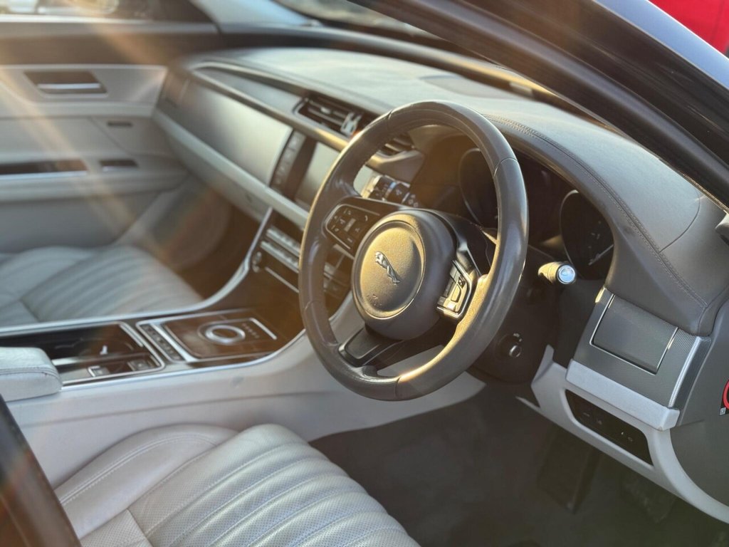 Used Jaguar XF 2015 for sale - 76966226: Photo 13