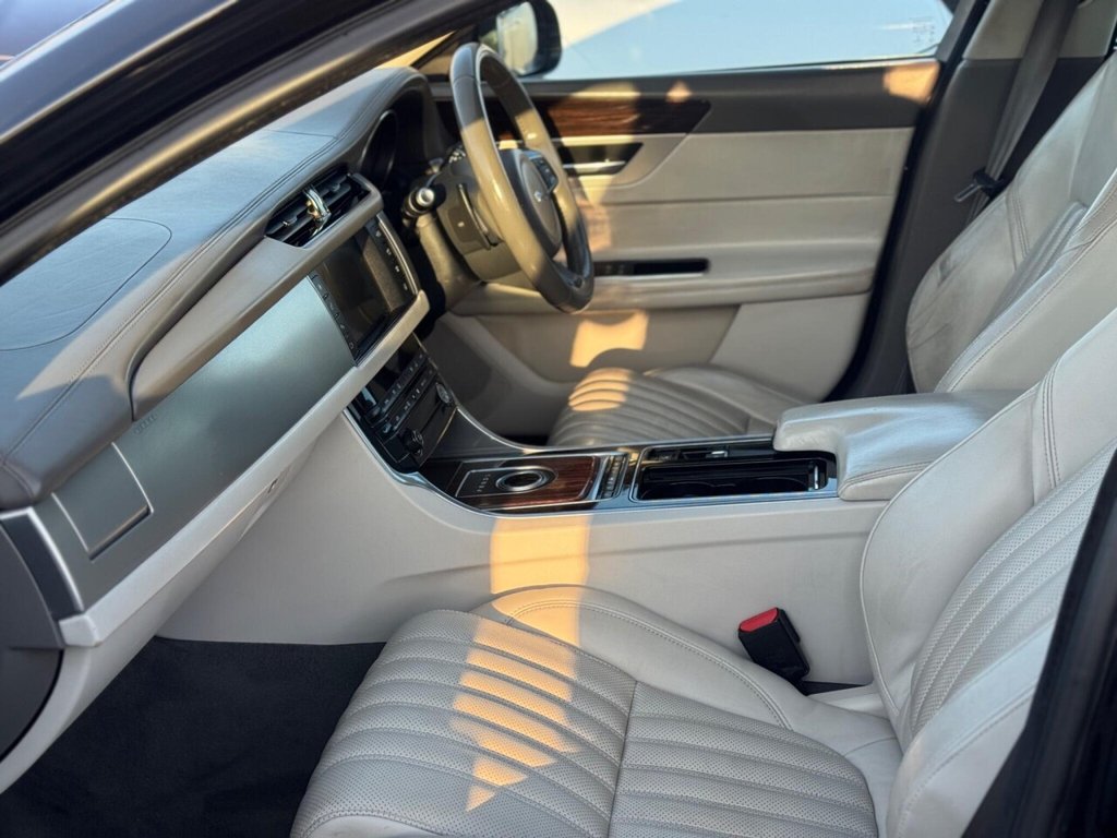 Used Jaguar XF 2015 for sale - 76966226: Photo 50