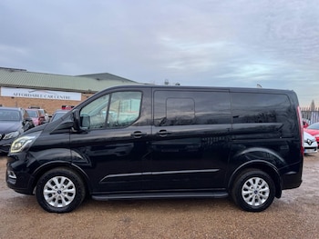 Used Ford Tourneo Custom 2018 for sale - 77218531: Photo