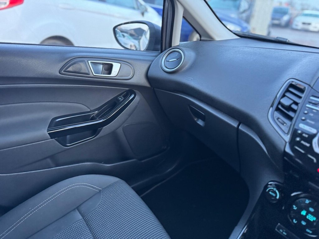 Used Ford Fiesta 2015 for sale - 77052633: Photo 14