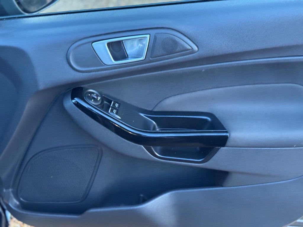 Used Ford Fiesta 2015 for sale - 77052633: Photo 43