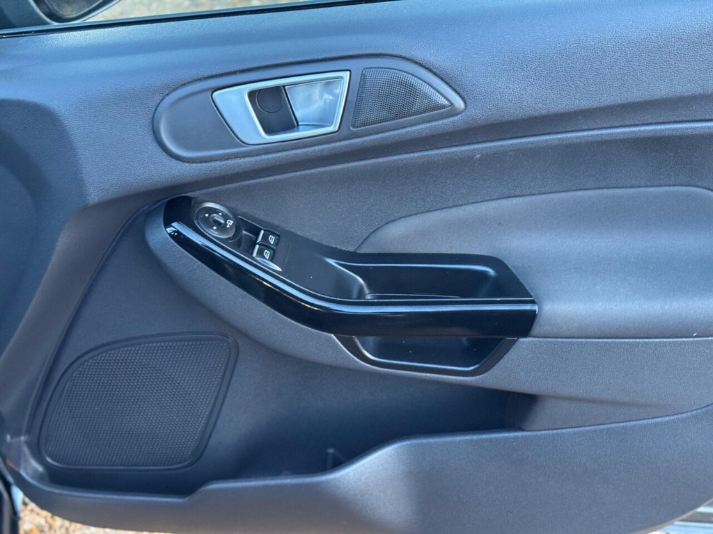 Used Ford Fiesta 2015 for sale - 77052633: Photo 44