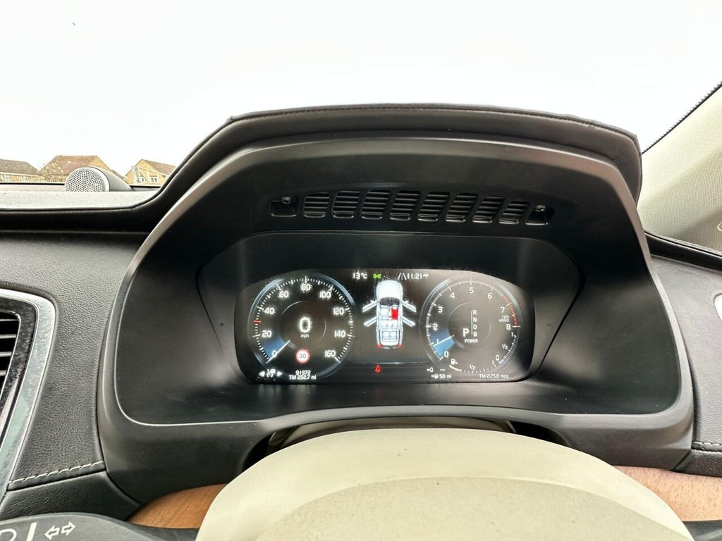 Used Volvo XC90 2016 for sale - 76934624: Photo 8