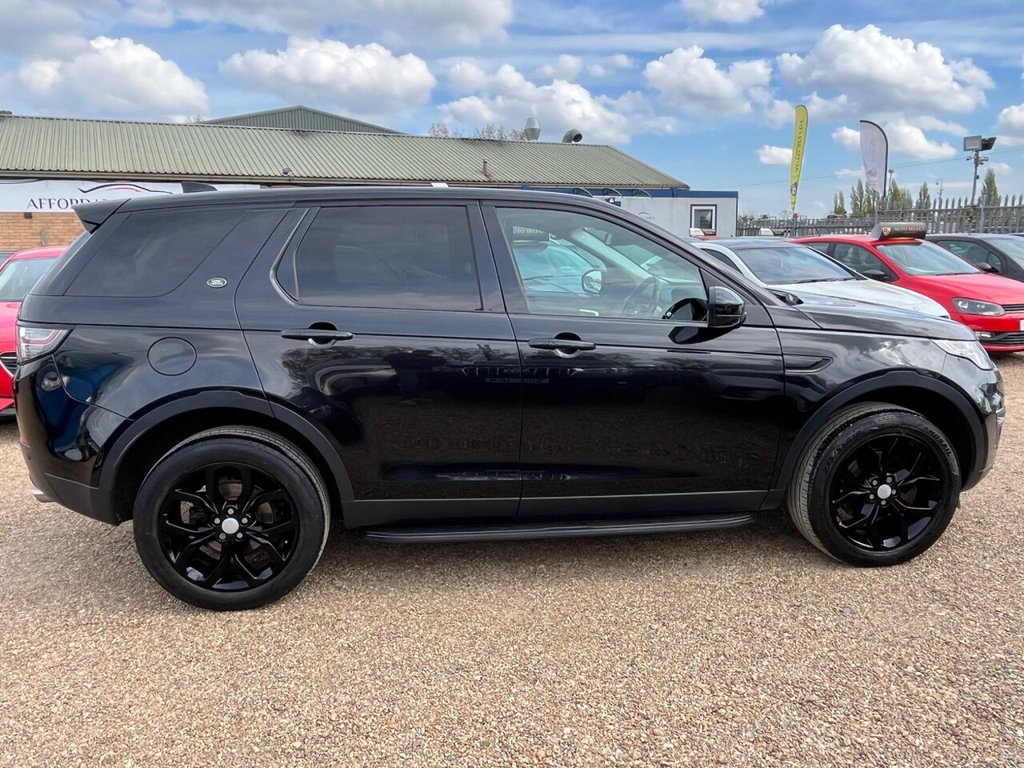 Used Land Rover Discovery Sport 2017 for sale - 77031130: Photo 11