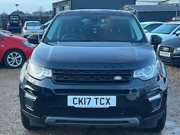 Used Land Rover Discovery Sport 2017 for sale - 77031130: Photo