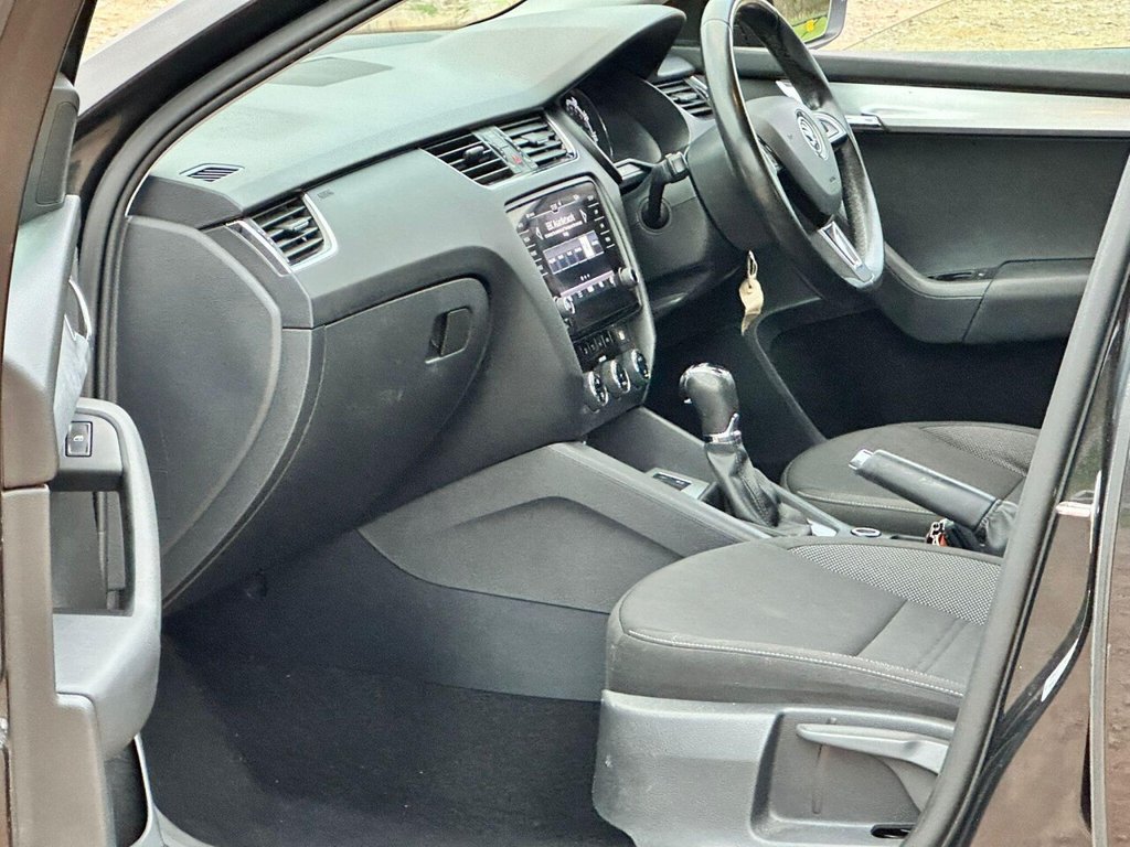 Used Skoda Octavia 2017 for sale - 77067538: Photo 11