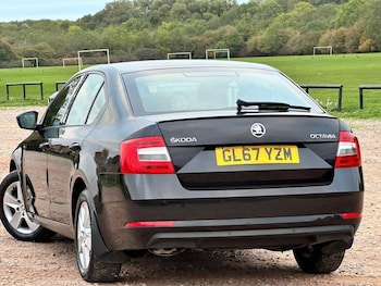 Used Skoda Octavia 2017 for sale - 76228978: Photo 2