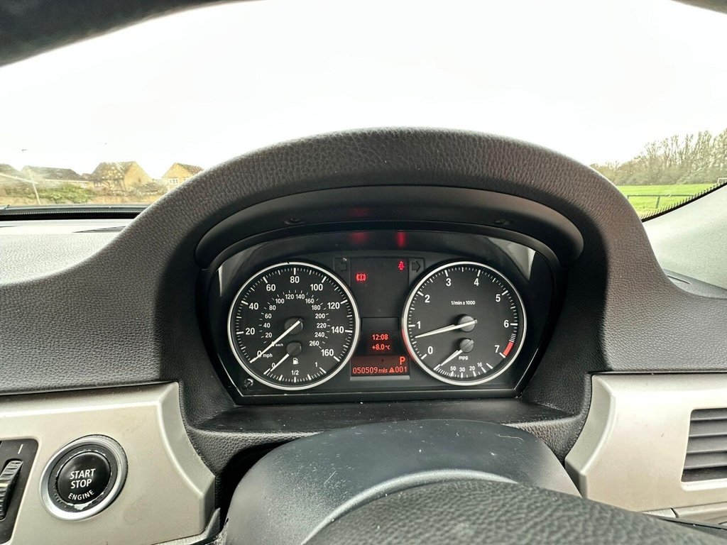 Used BMW 3 Series 2011 for sale - 76977471: Photo 27