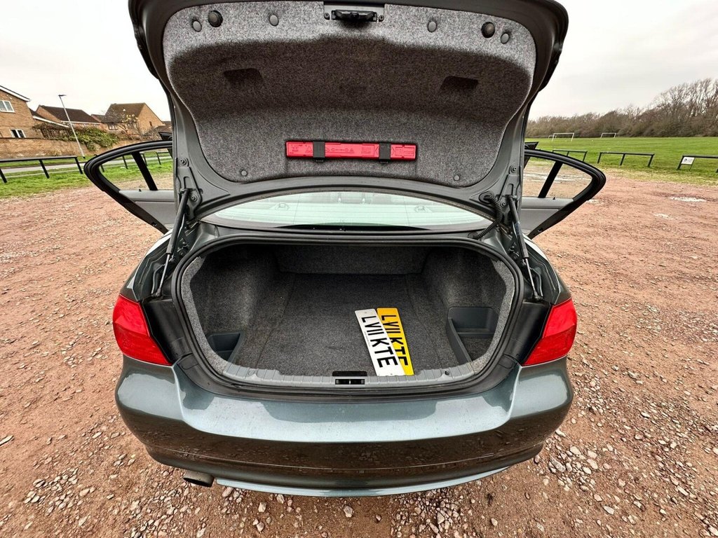 Used BMW 3 Series 2011 for sale - 76977471: Photo 28