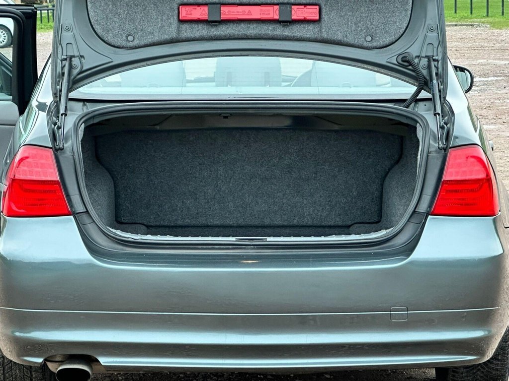 Used BMW 3 Series 2011 for sale - 76977471: Photo 29