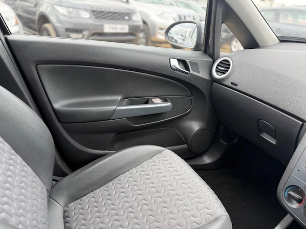 Used Vauxhall Corsa 2012 for sale - 76095838: Photo 32