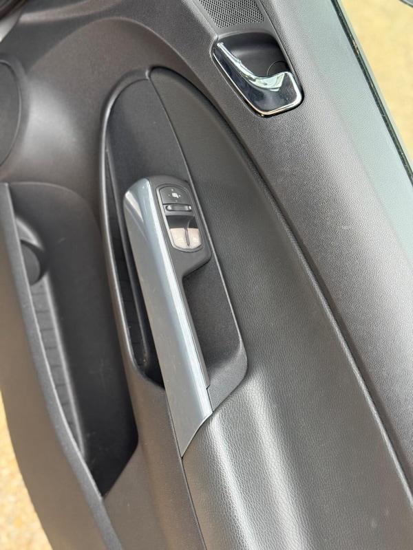 Used Vauxhall Corsa 2012 for sale - 76095838: Photo 50