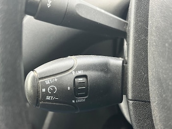 Used Peugeot 208 2014 for sale - 79539036: Photo