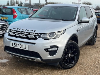 Used Land Rover Discovery Sport 2017 for sale - 77588275: Photo