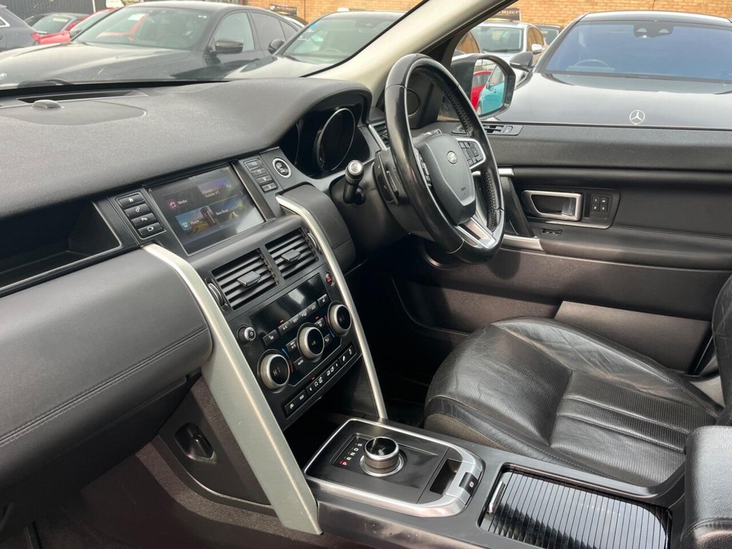 Used Land Rover Discovery Sport 2017 for sale - 77588275: Photo 33