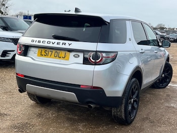 Used Land Rover Discovery Sport 2017 for sale - 77588275: Photo