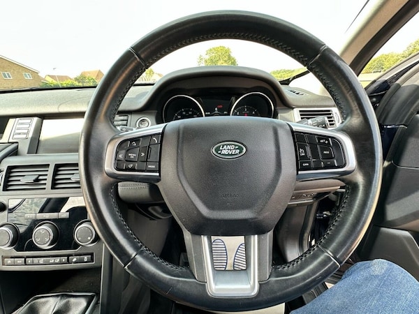 Used Land Rover Discovery Sport 2017 for sale - 75548471: Photo 32