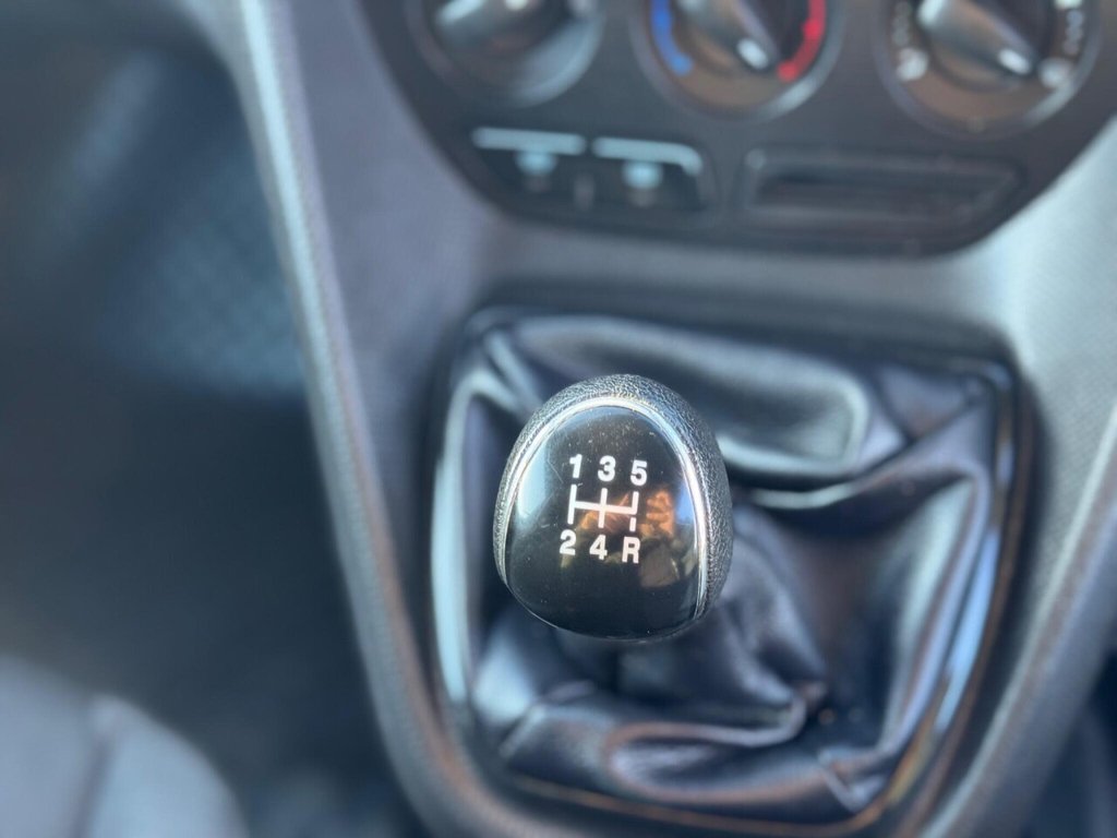 Used Ford Transit Connect 2017 for sale - 77442257: Photo 18