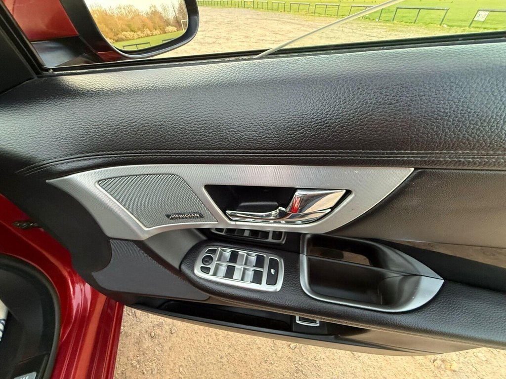 Used Jaguar XF 2015 for sale - 77971555: Photo 21