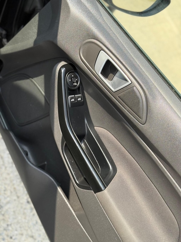 Used Ford Fiesta 2015 for sale - 75340979: Photo 21