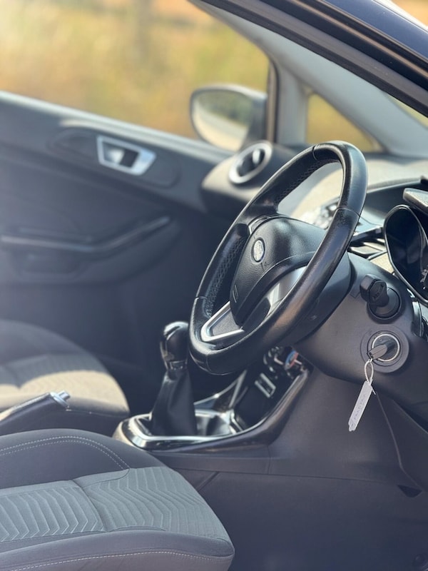 Used Ford Fiesta 2015 for sale - 75340979: Photo 7