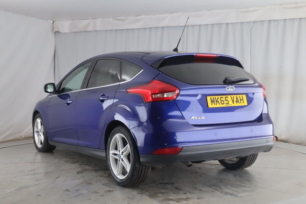 Used Ford Focus 2015 for sale - 76717198: Photo 5