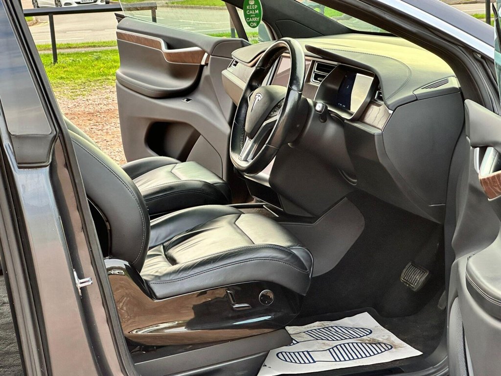 Used Tesla Model X 2017 for sale - 76520653: Photo 14