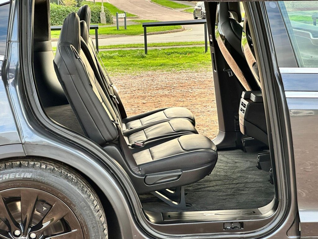 Used Tesla Model X 2017 for sale - 76520653: Photo 17