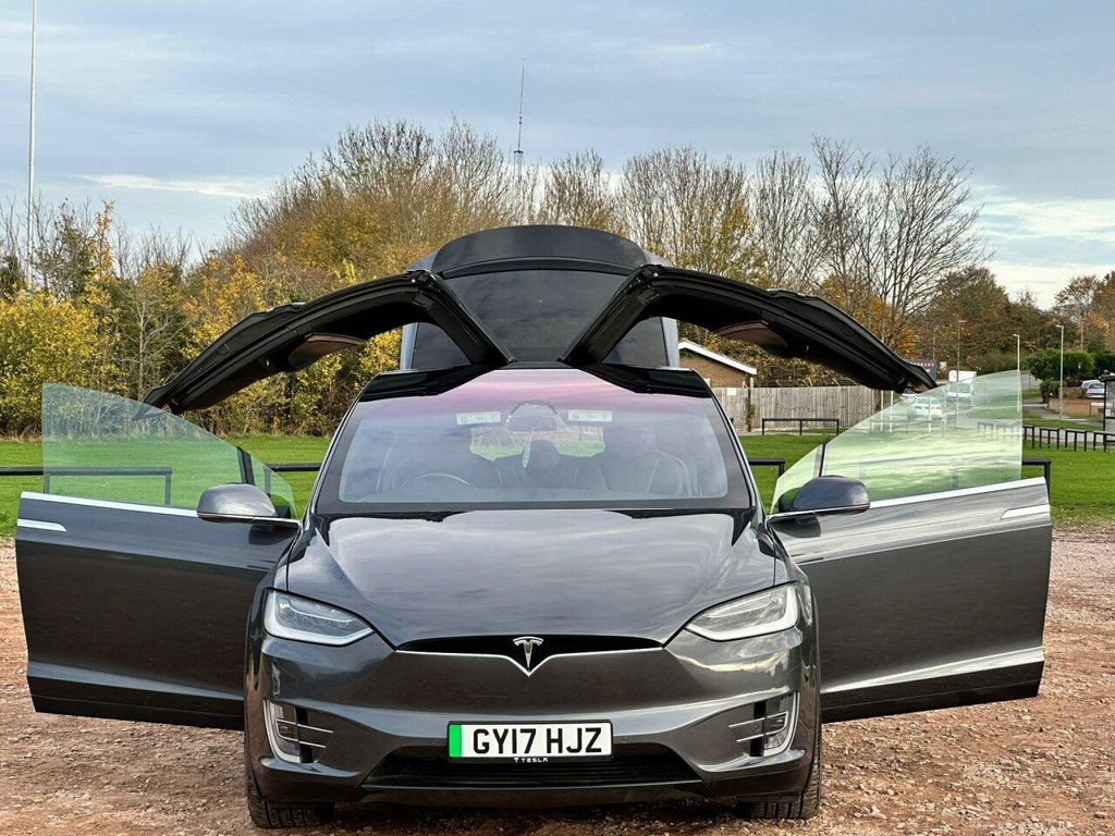 Used Tesla Model X 2017 for sale - 76520653: Photo 2