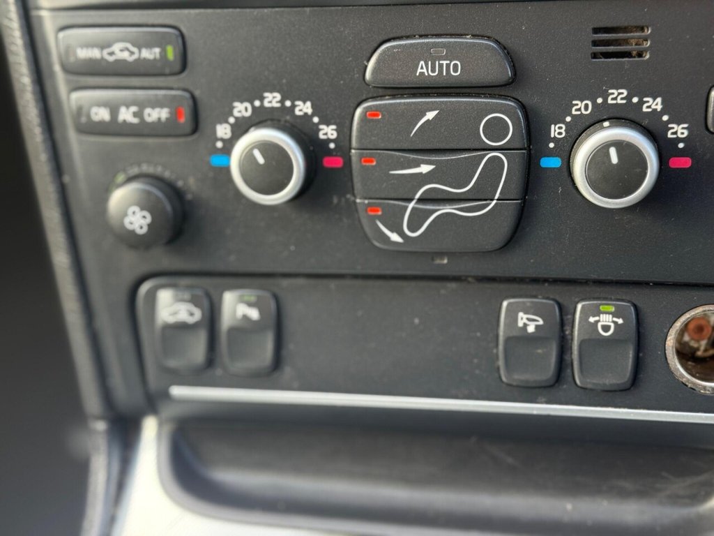 Used Volvo XC90 2012 for sale - 76119293: Photo 30