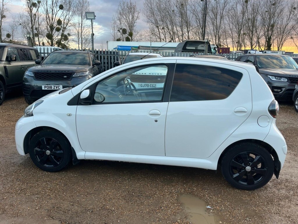 Used Toyota AYGO 2012 for sale - 77706163: Photo 14