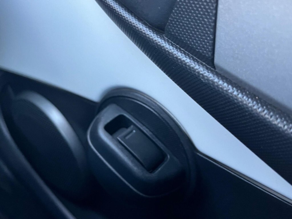 Used Toyota AYGO 2012 for sale - 77706163: Photo 26