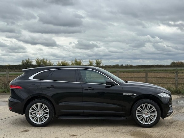 Used Jaguar F-Pace 2017 for sale - 76223294: Photo 14
